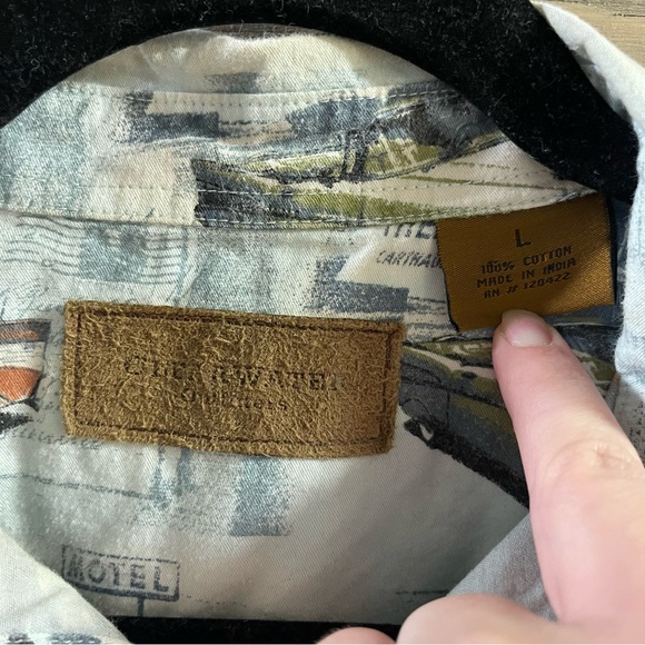 CLEARWATER OUTFITTERS Classic Car Themed Large Button Front Short Sleeve Shirt - Picture 6 of 14